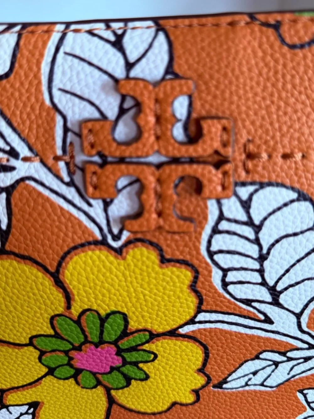 Authentic Tory Burch McGraw Printed Hobo Bag in Rust Wallpaper Floral, Like New